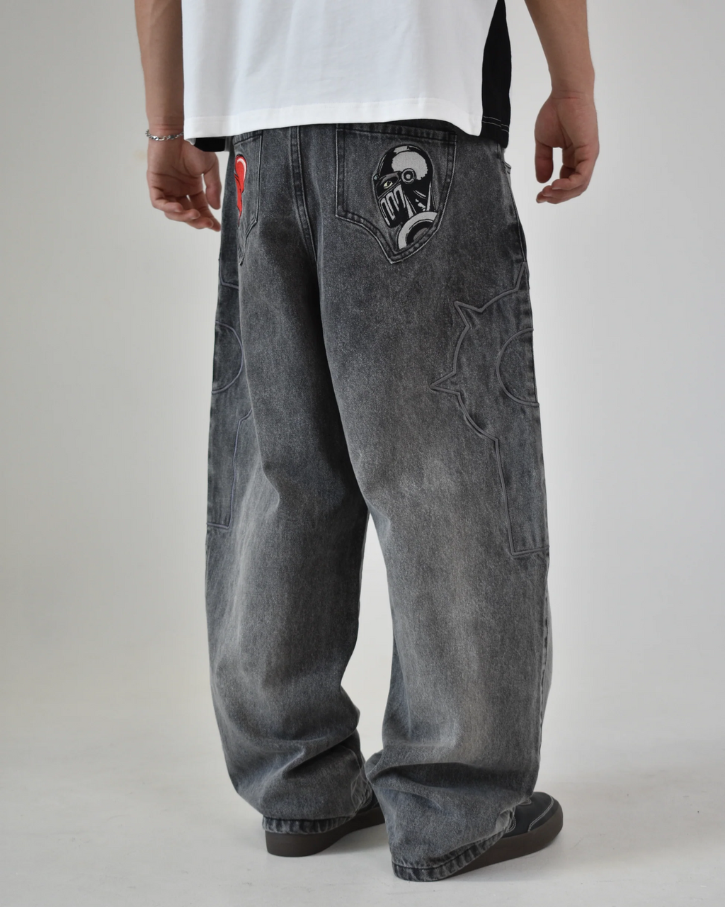 SILVER CHARIOT —BAGGY FIT JEANS
